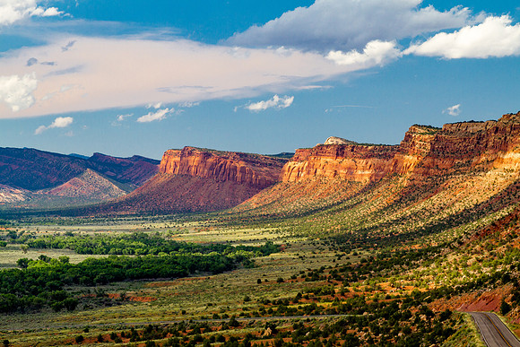 Crossing the Comb Ridge, Utah