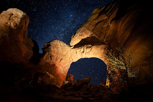 light painting Broken Arch